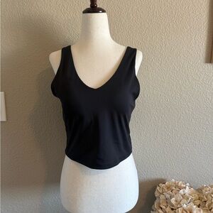Black Sleeveless Workout Crop Top